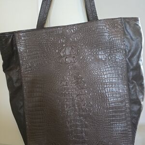 Elegant Brown Crocodile-Embossed Tote Bag